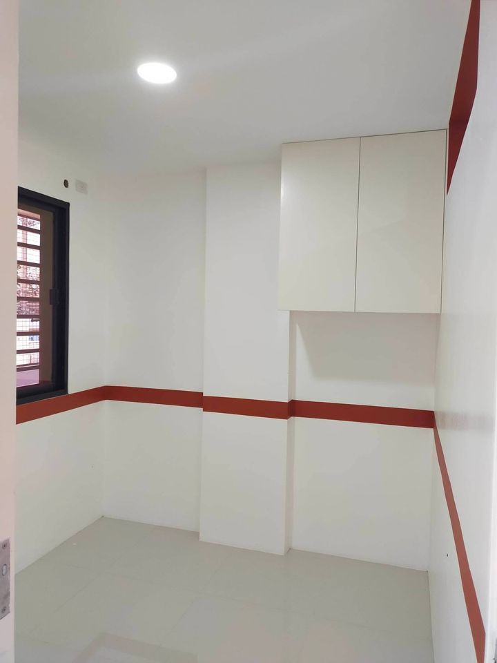 Gallery 5
