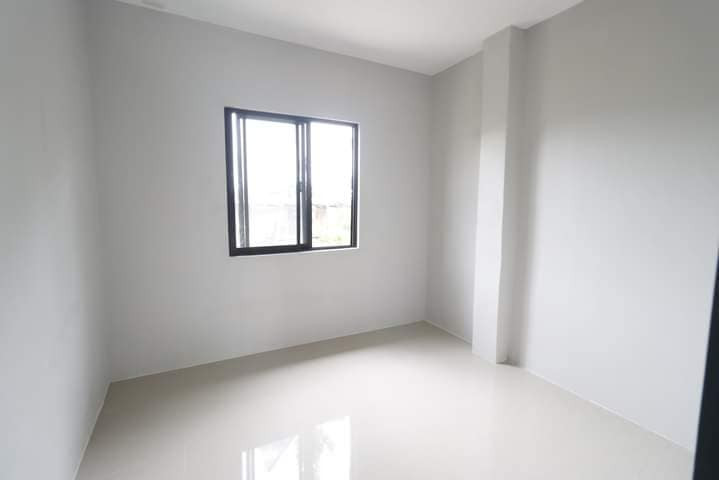 Gallery 5