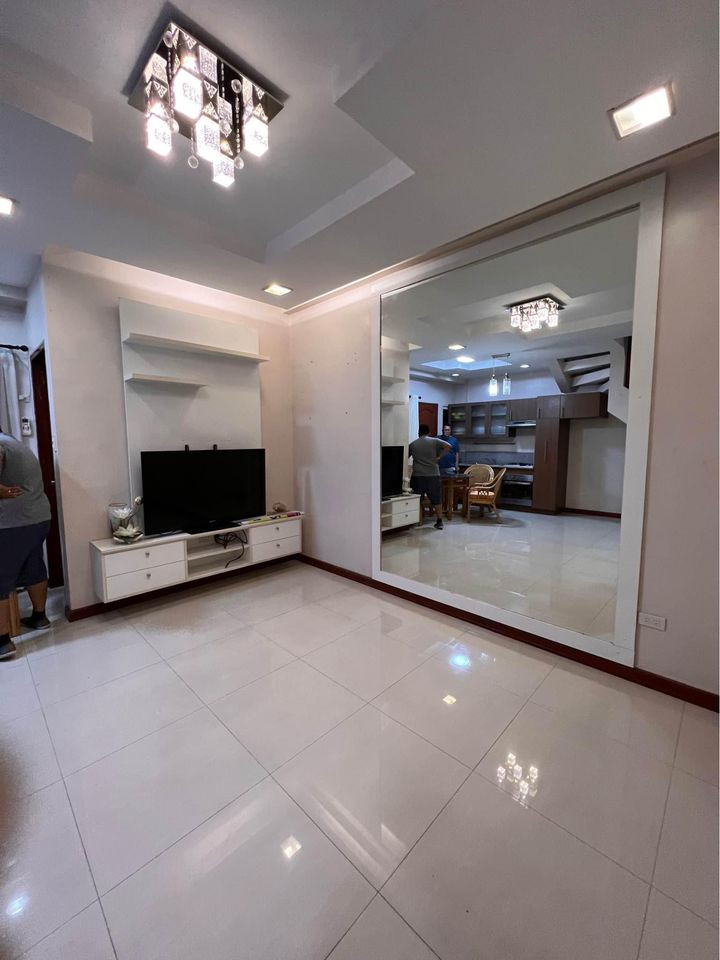 Gallery 2