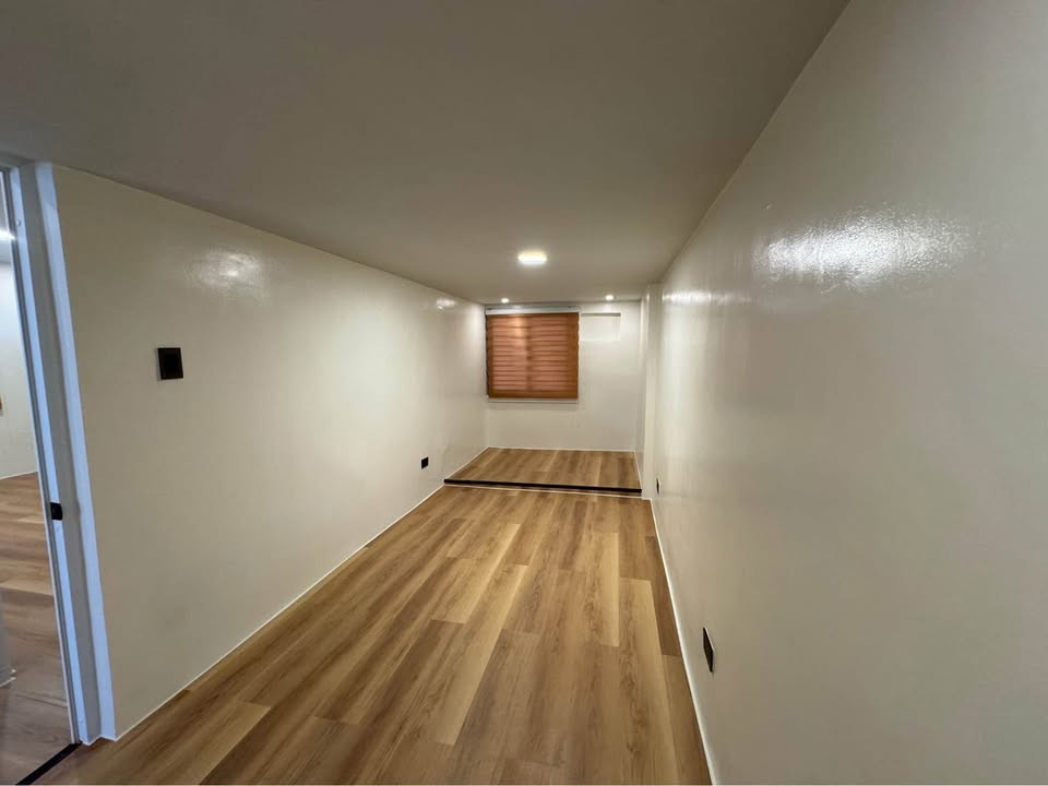 Gallery 5