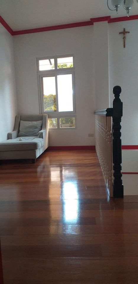 Gallery 4