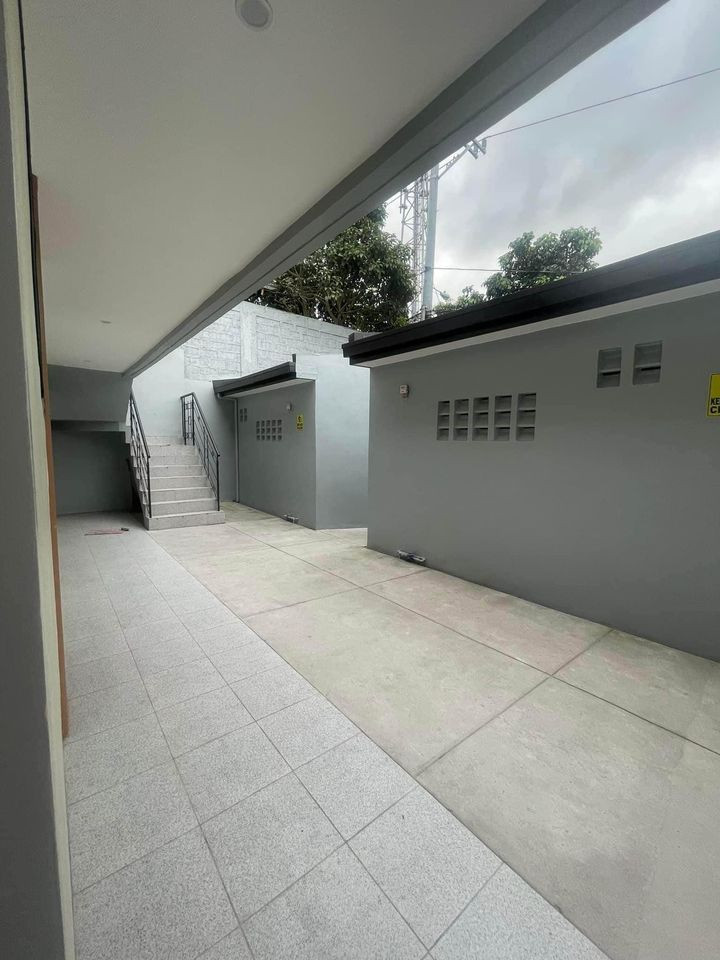 Gallery 2