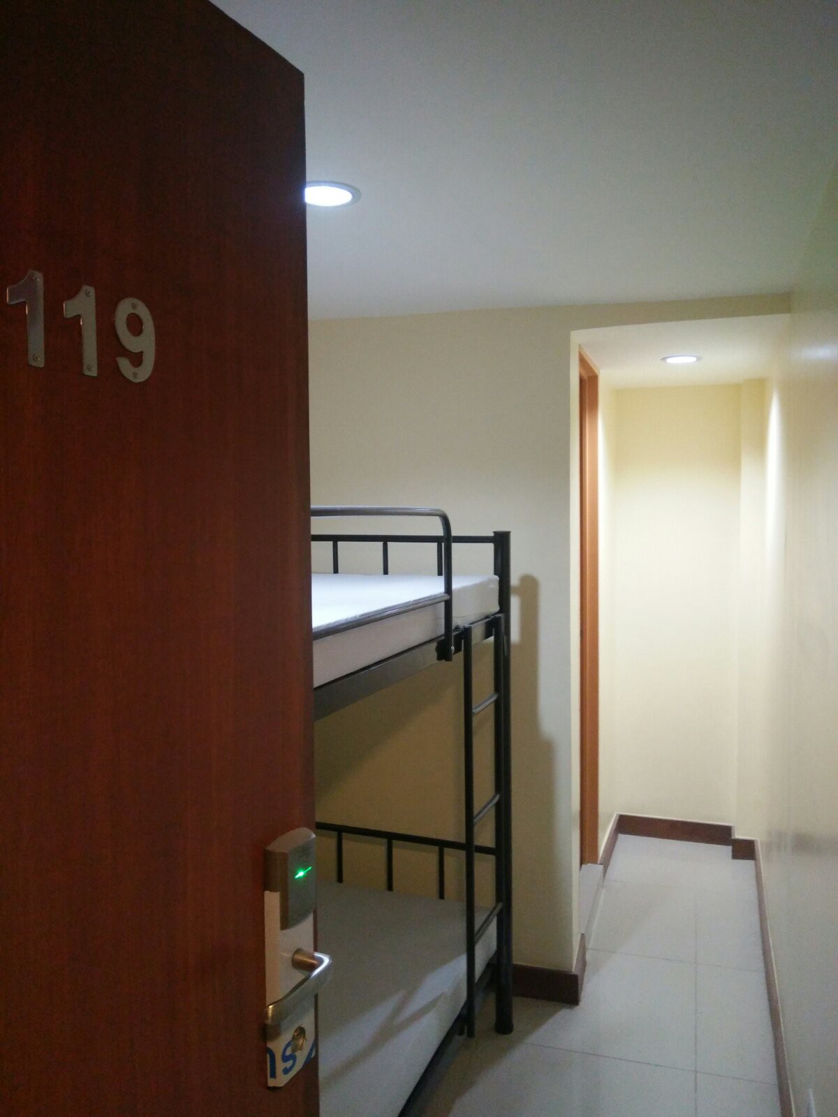 Solo Room - Rodriguez Avenue, Makati CIty