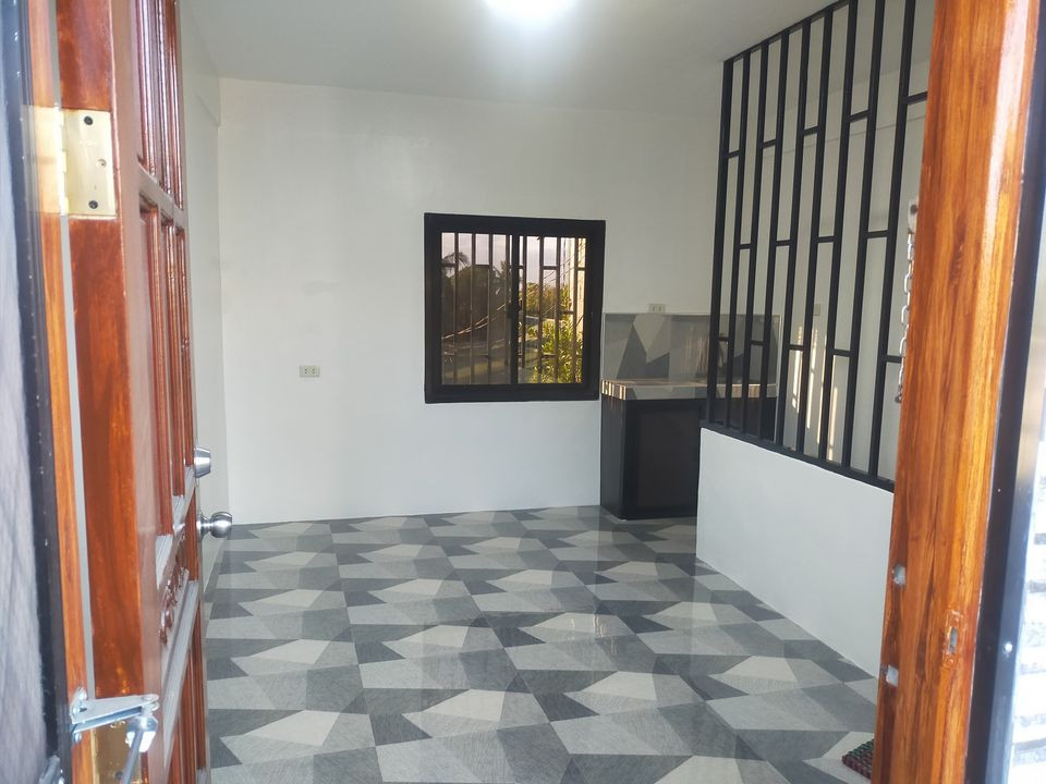 APARTMENT 4 RENT