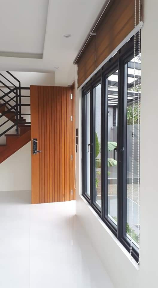 Modern house for rent/sale at multinational village paranaque