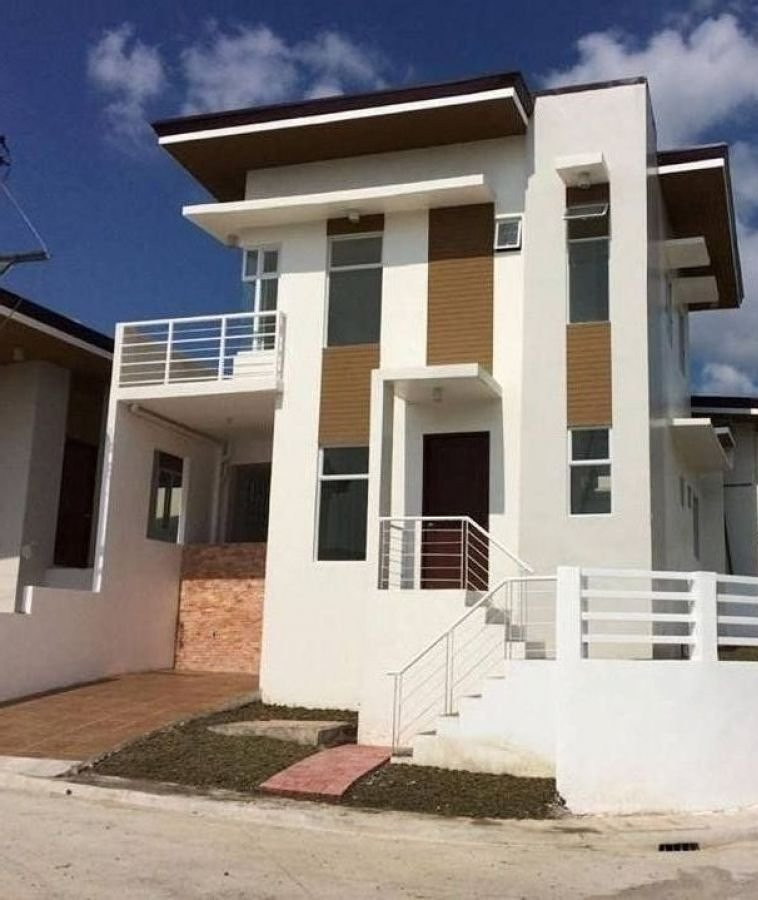 4 beds 2 baths House