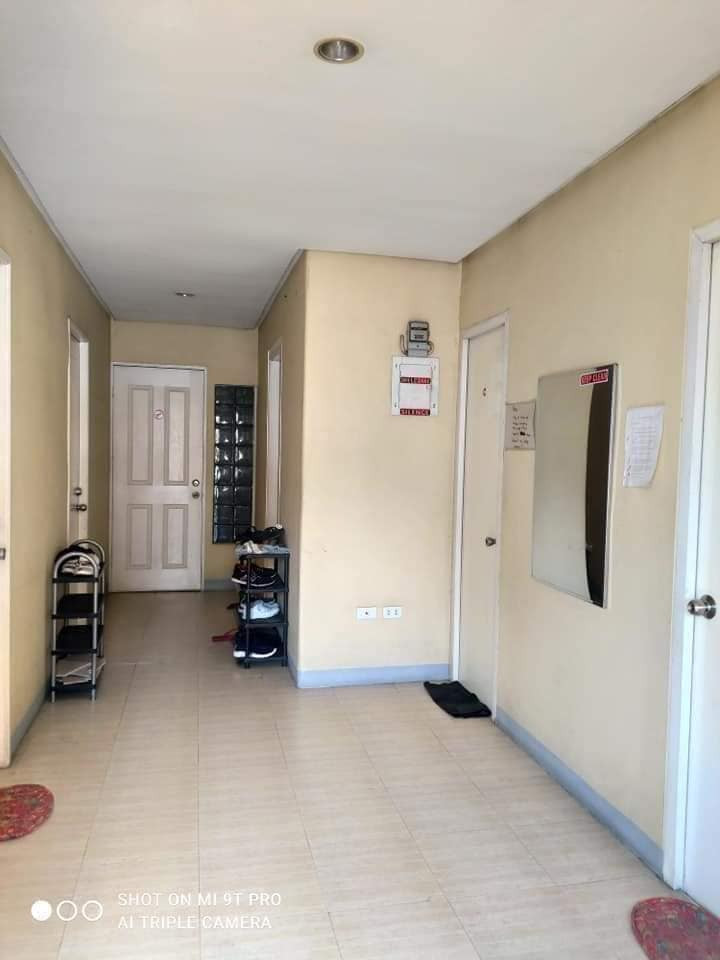 Gallery 4