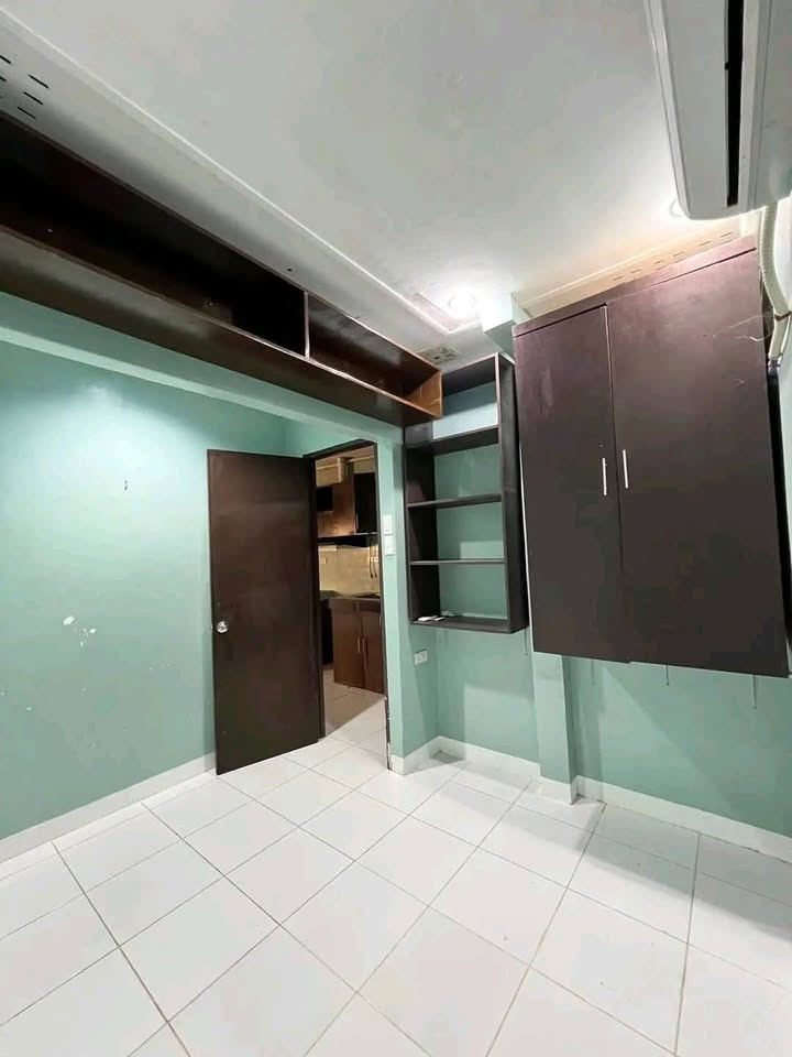Gallery 4