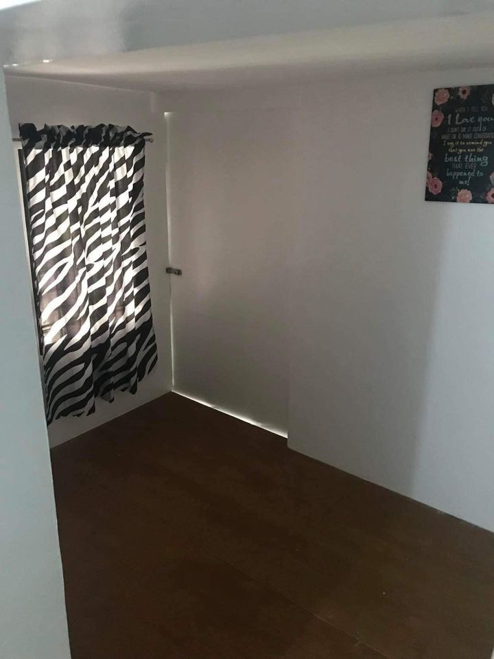 Gallery 5