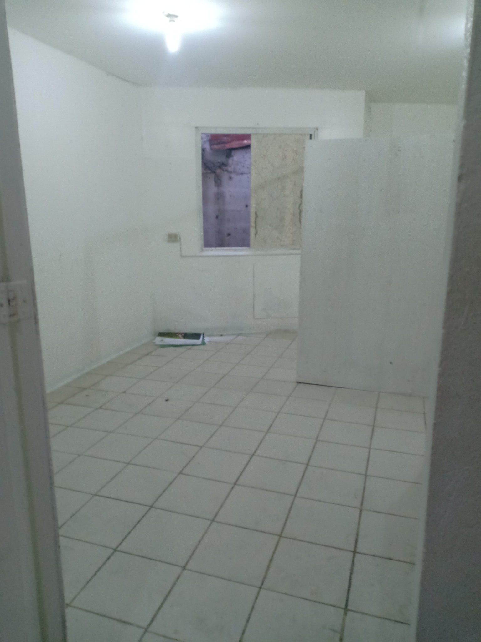 Apartement (likod ng SM North) - Quezon City