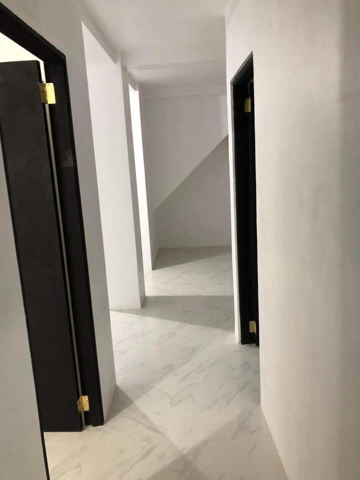 Gallery 4