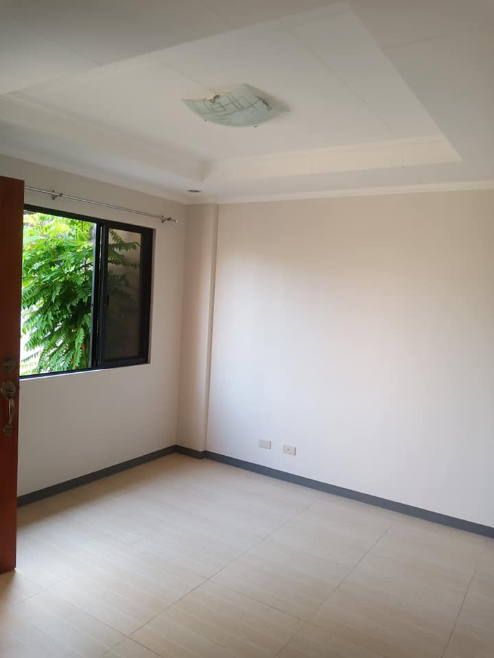 Gallery 5
