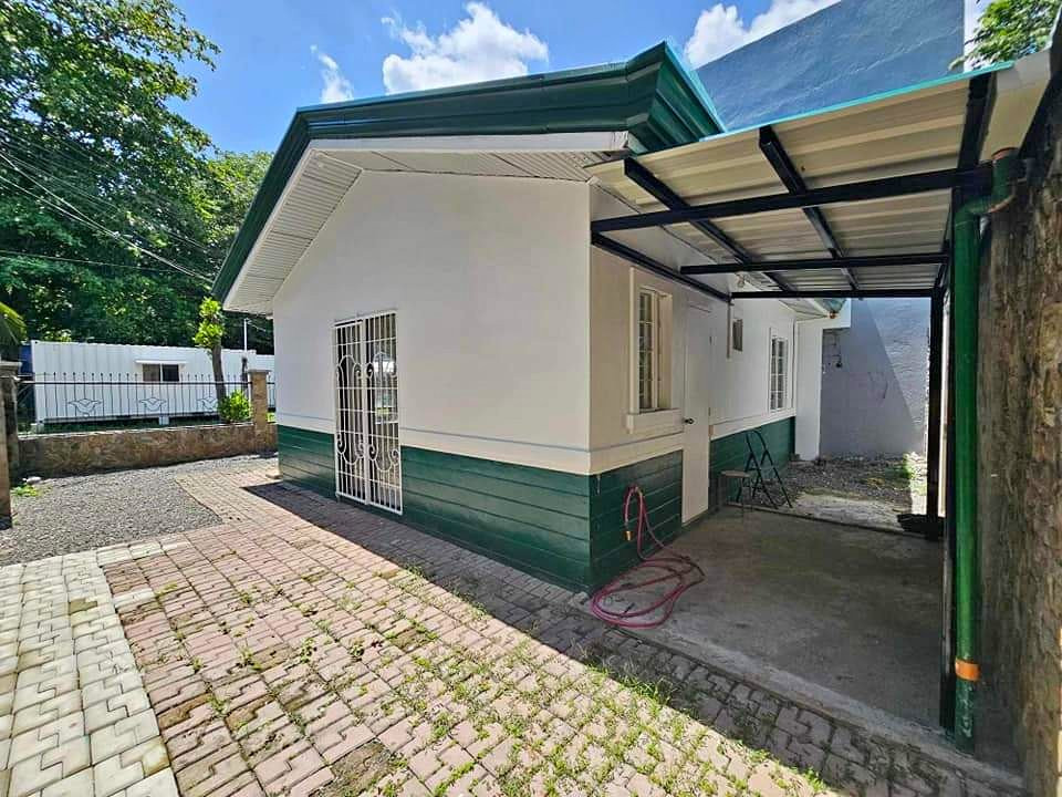 house for rent at uptown