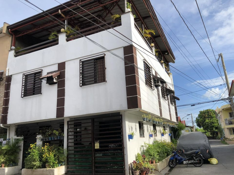 House for Rent / 4br 2cr with parking