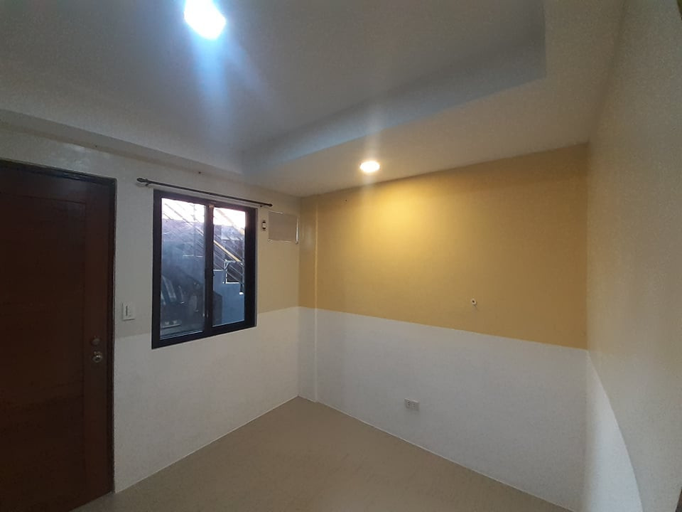1 bed 1 bath Room only