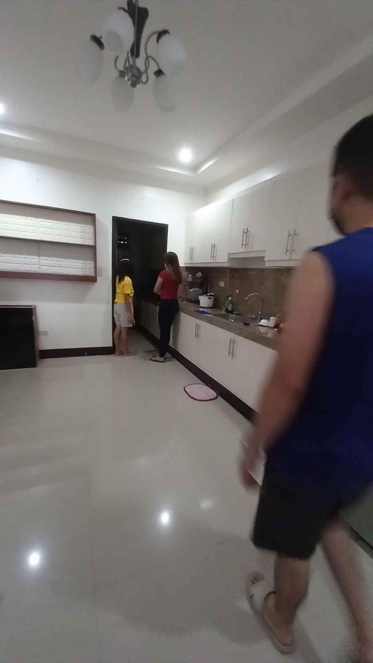 House for rent-negotiable