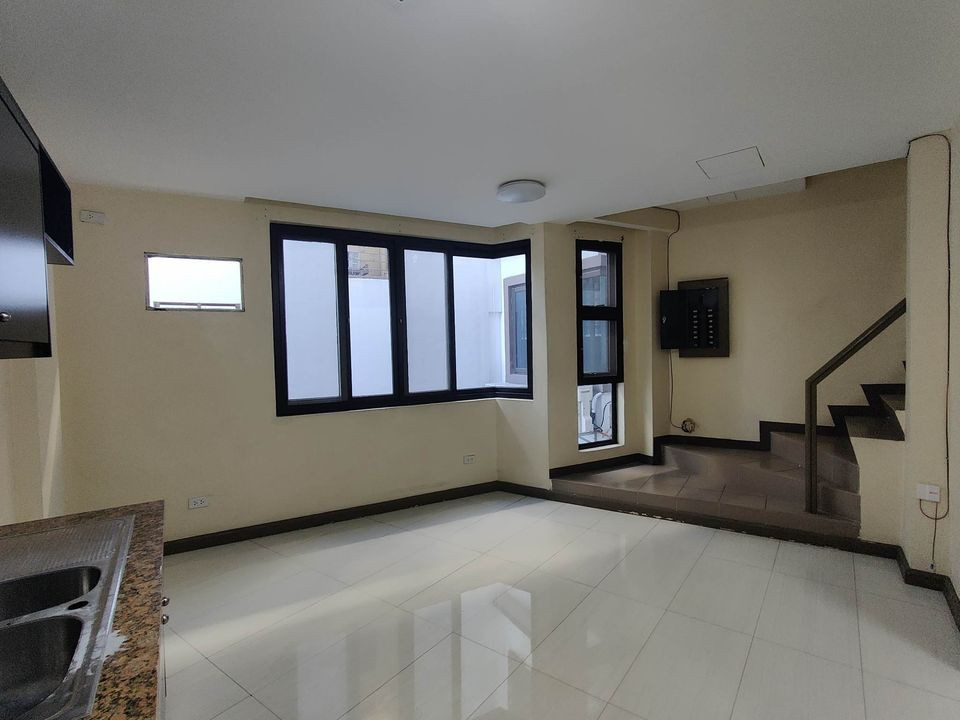 Gallery 4
