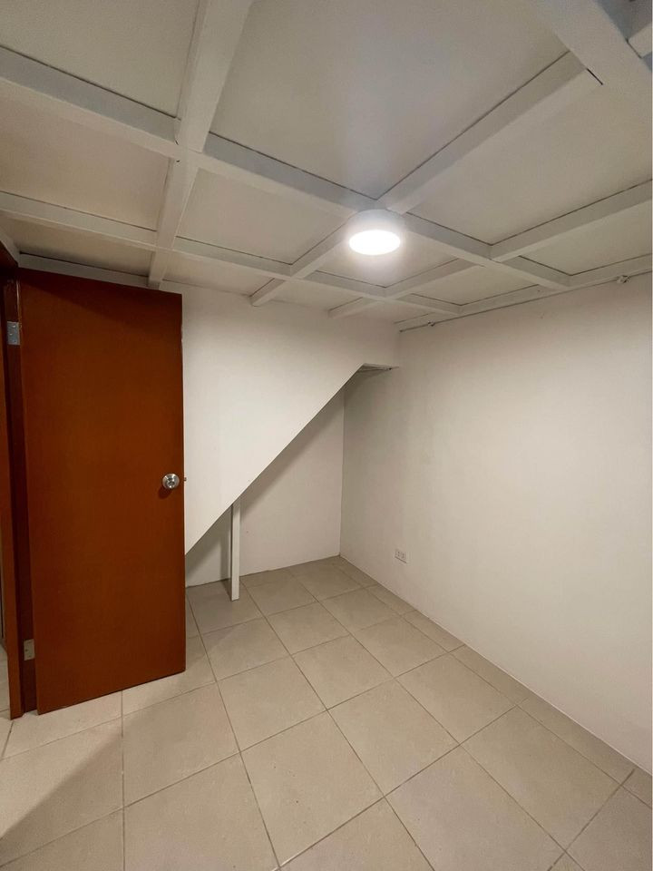 Gallery 5