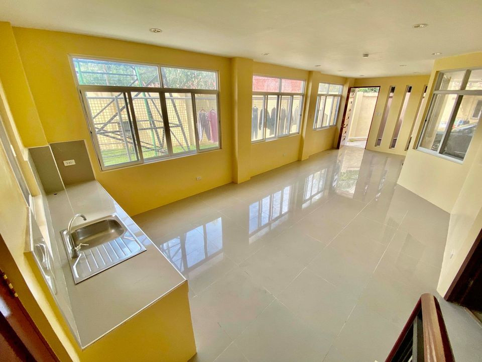 Gallery 5