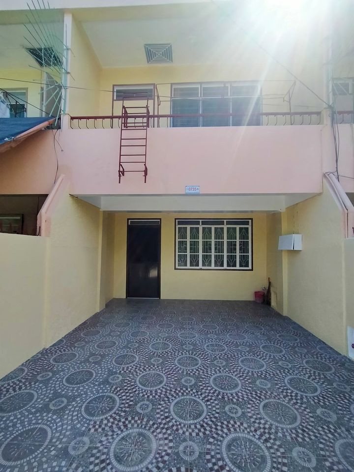 apartment for rent with parking
