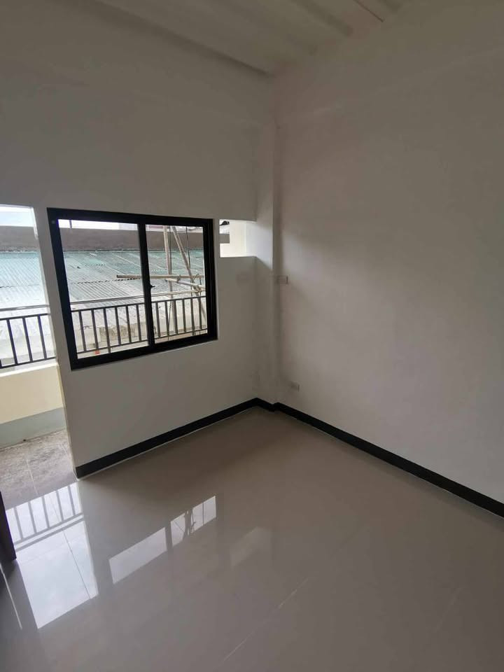 Gallery 4