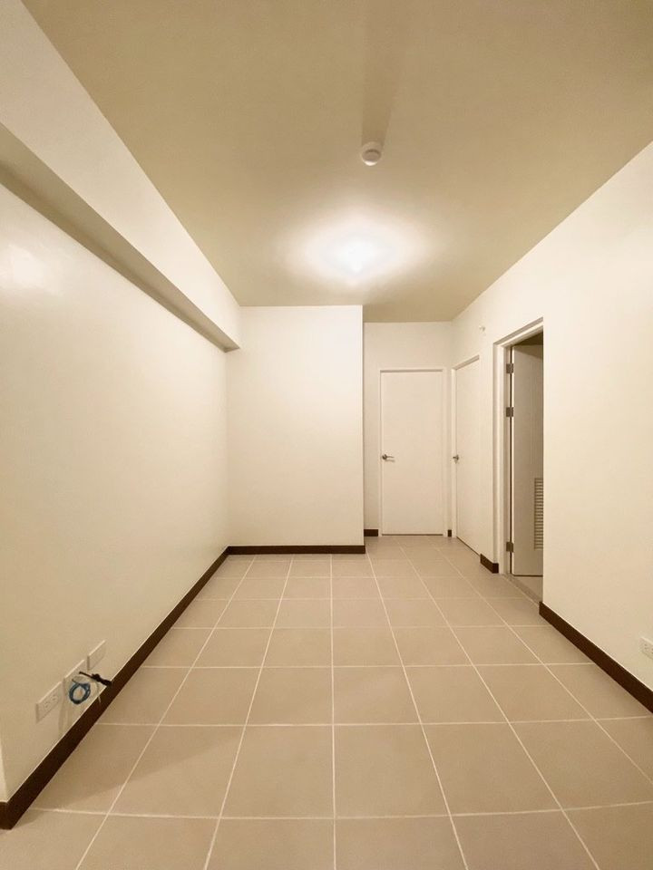 2 Beds 1 Bath Apartment/condo