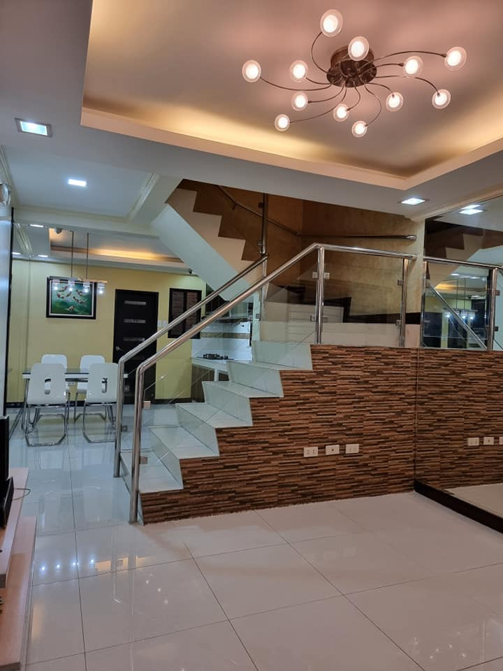 Gallery 3