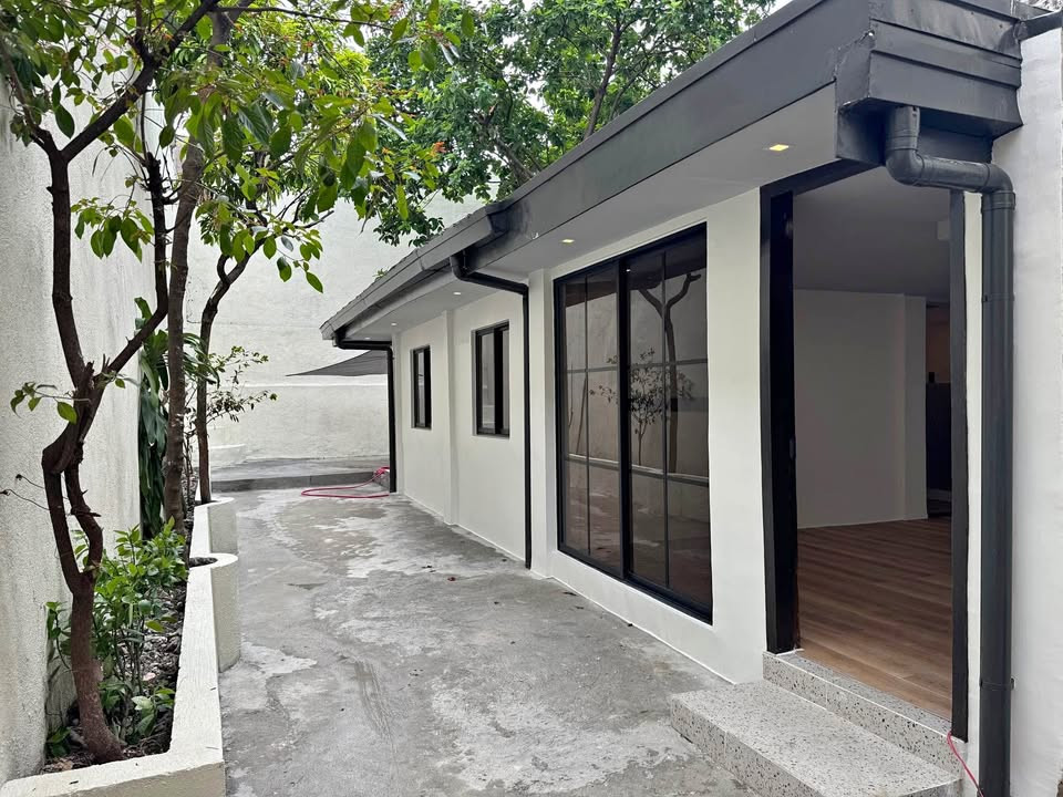 Cozy 3-Bedroom House for Rent in Makati City