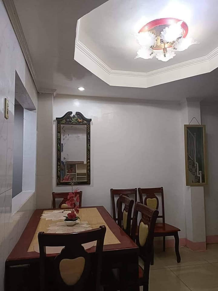 Gallery 5