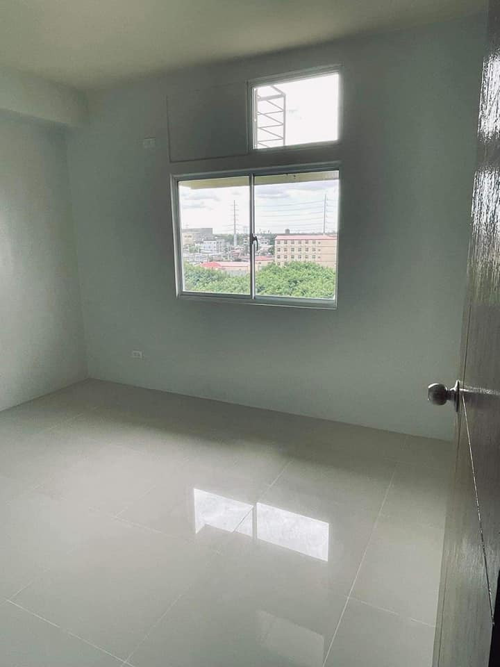 Gallery 5