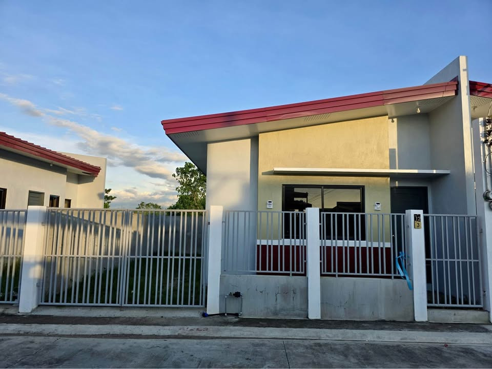 Now Available For Rent: 1-Bedroom House with Garage