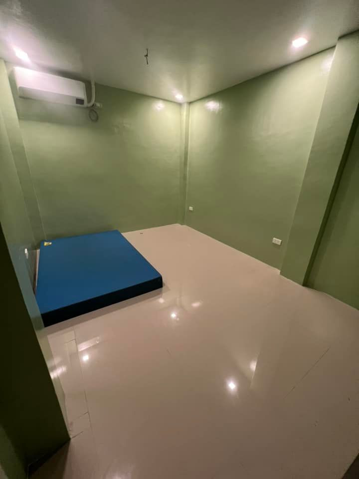 Gallery 4