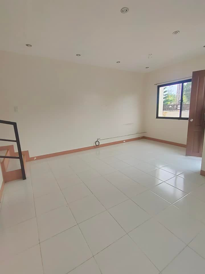 Gallery 5