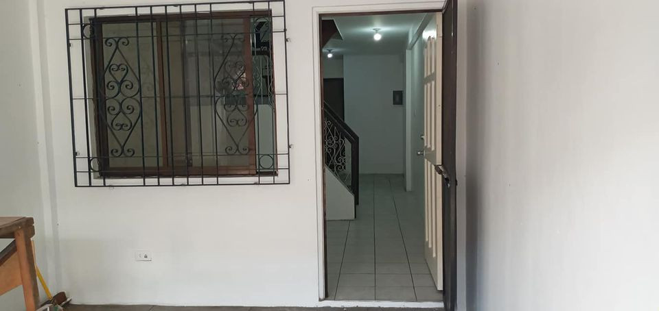 House For Rent 2storey