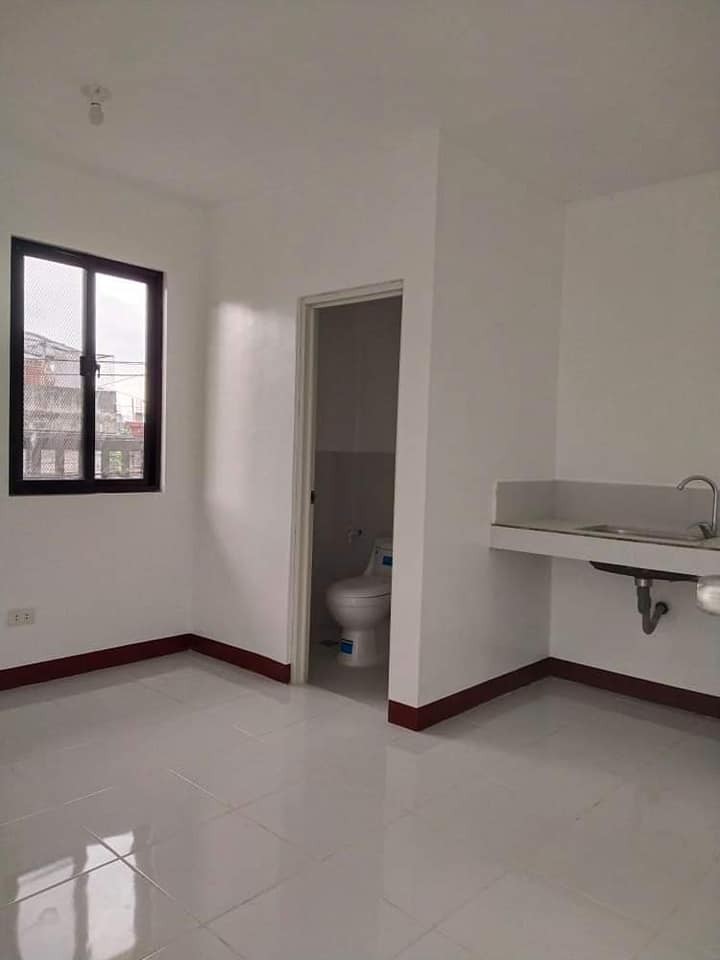 Studio Apartment Sampaloc St. Pembo Makati City