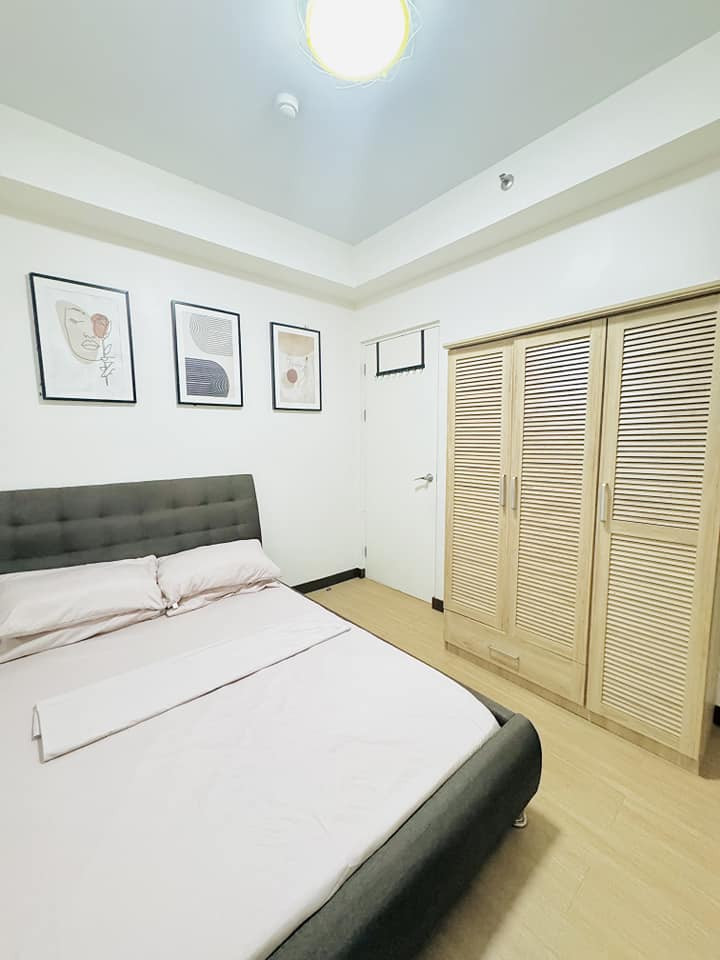 Gallery 4
