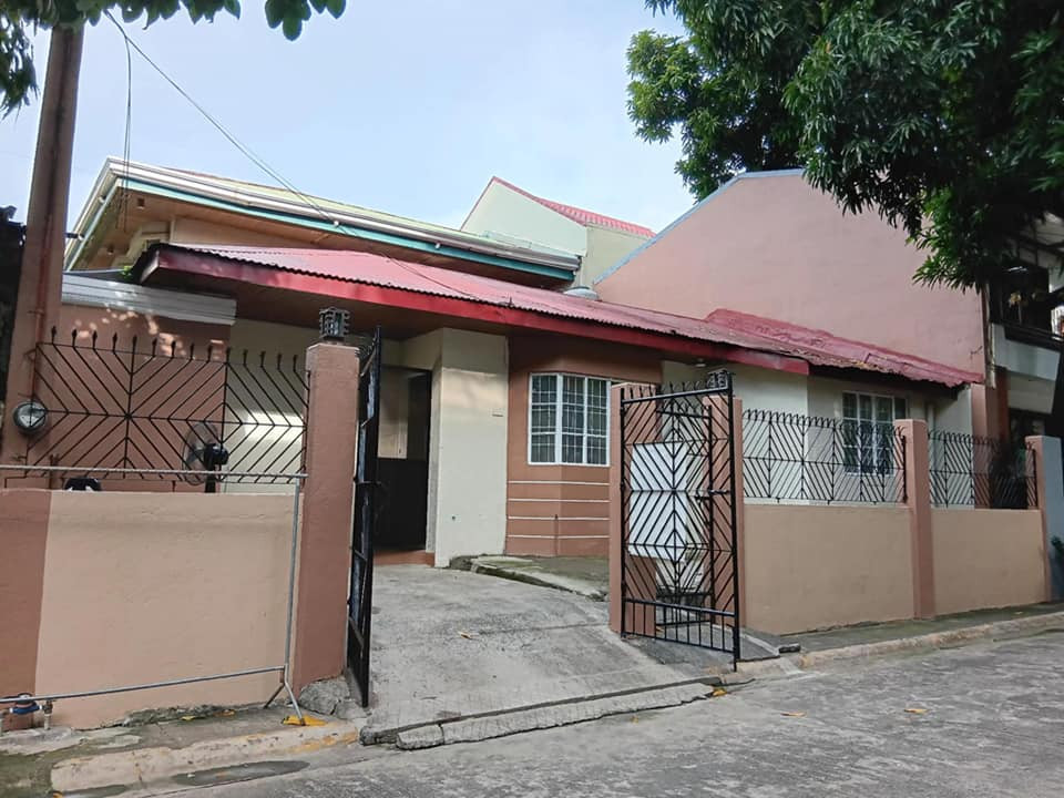 HOUSE FOR RENT, MERVILLE PARANAQUE