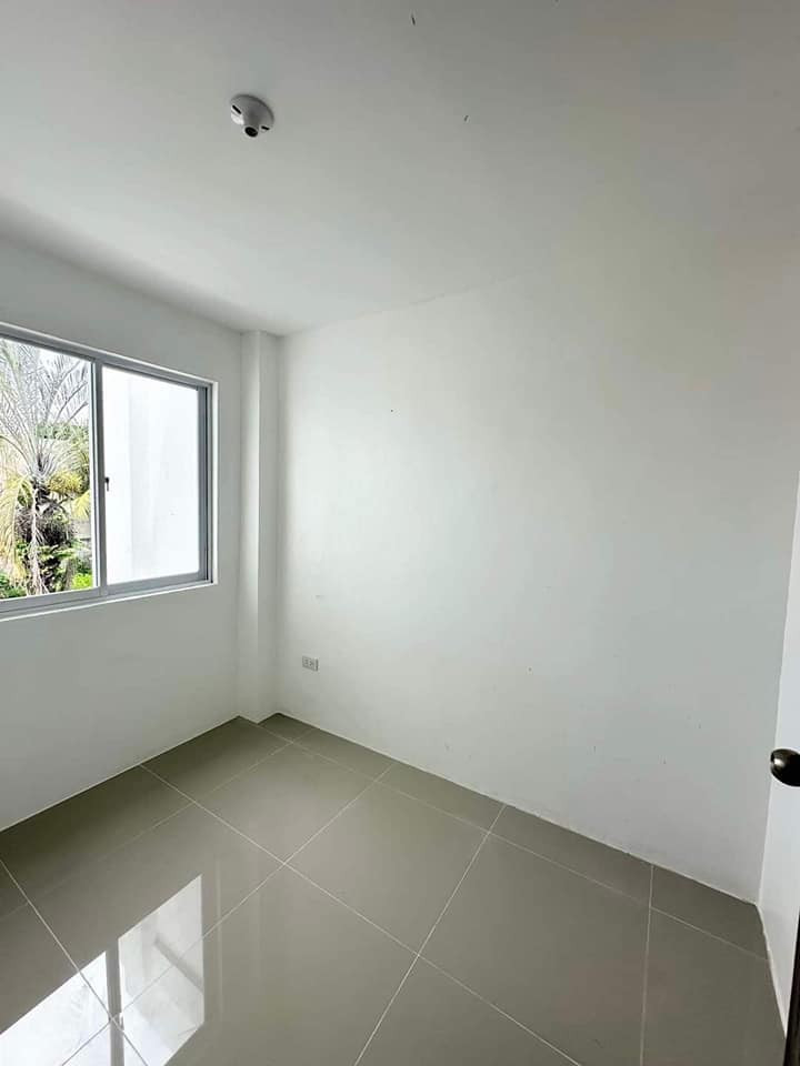 Gallery 5