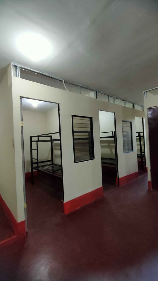 ROOMRENT/BEDSPACER (UTILITY BILLS INCLUDED MONTHLY RENT)