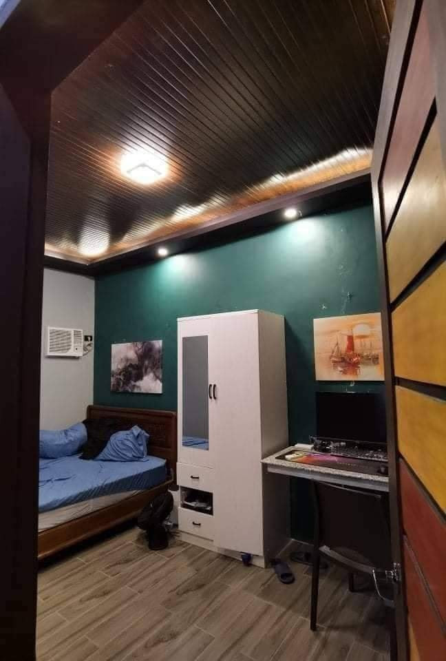 Gallery 4