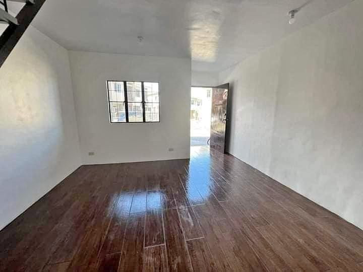 Gallery 5