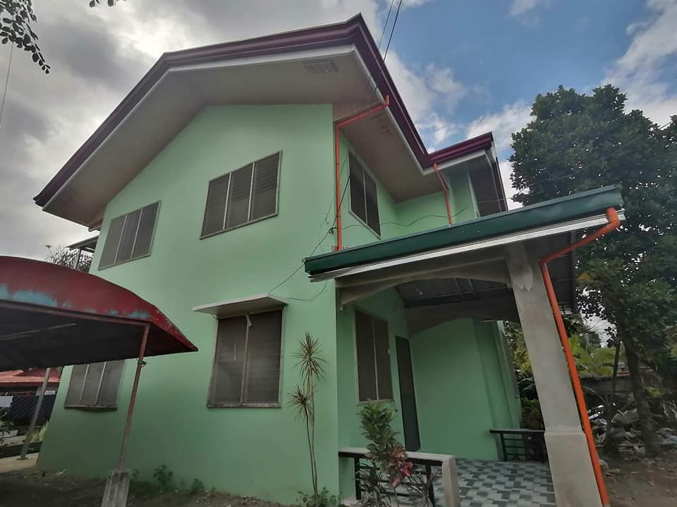 Lower unit for rent and upper unit