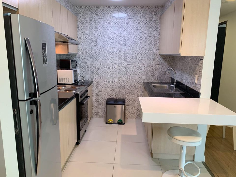 2 Beds 1 Bath Apartment/condo