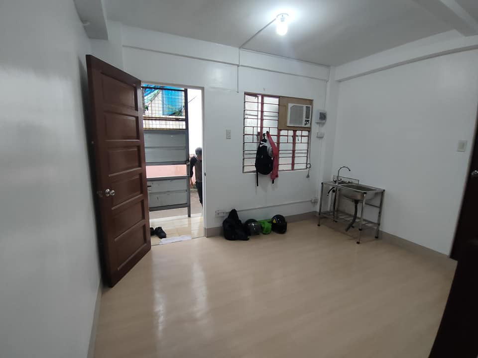 Room for rent, with CR