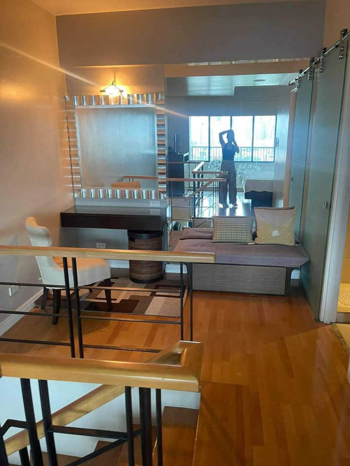 Gallery 4
