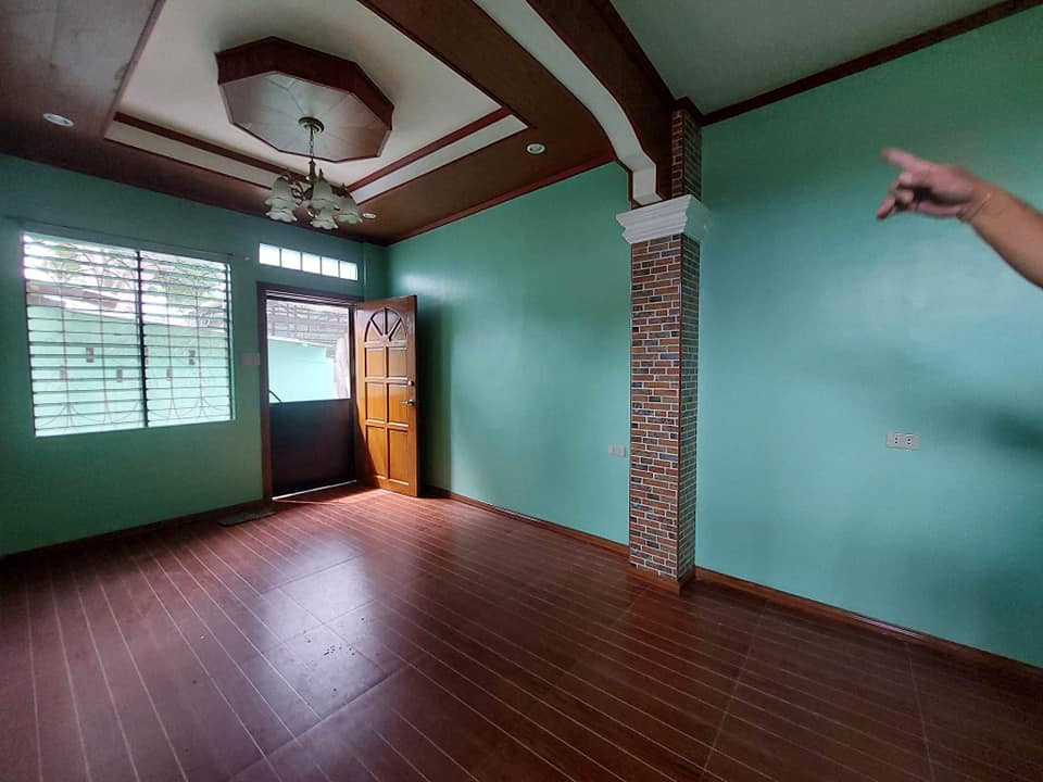 Semi furnished house for Rent