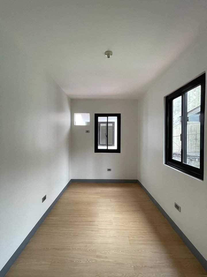 Gallery 5