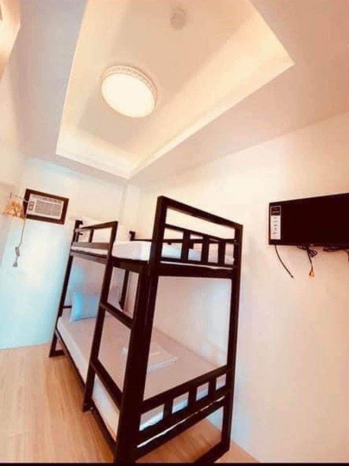 Gallery 4