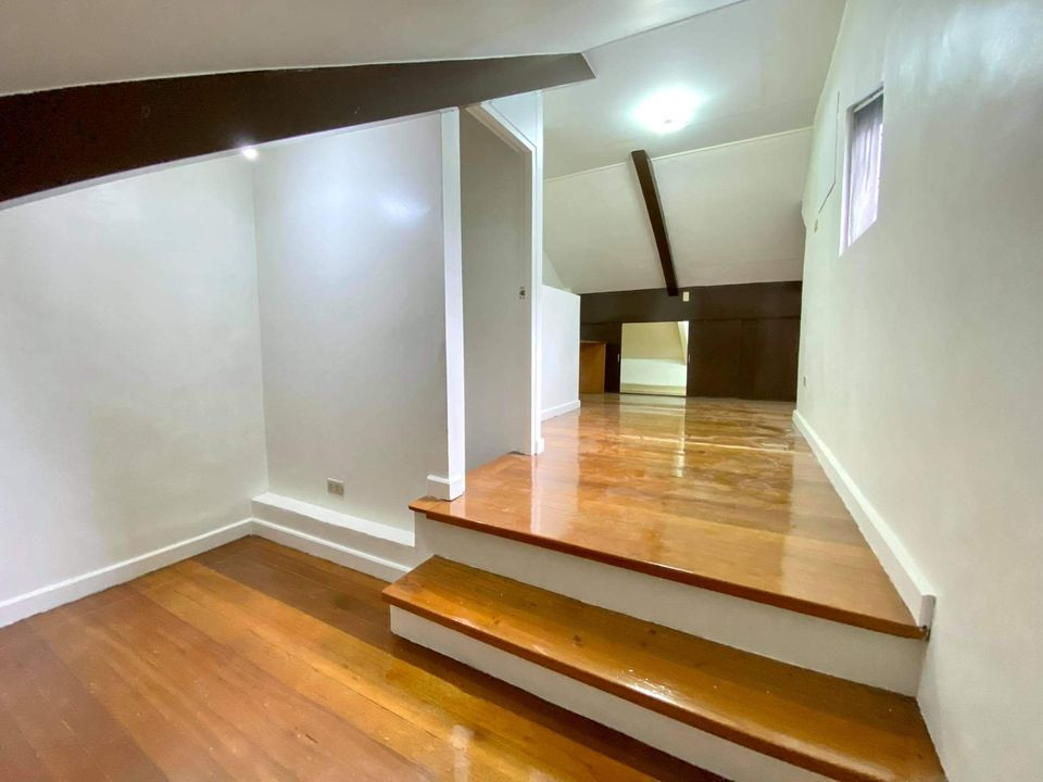 Gallery 4