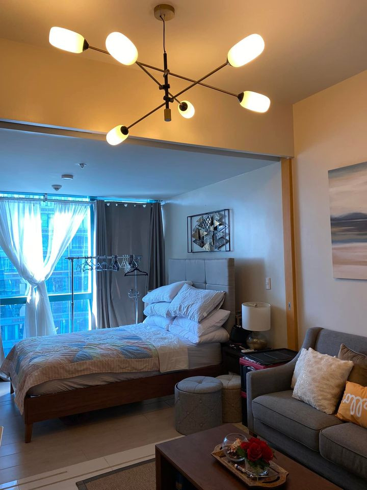 "For Rent: One Uptown Residences Uptown